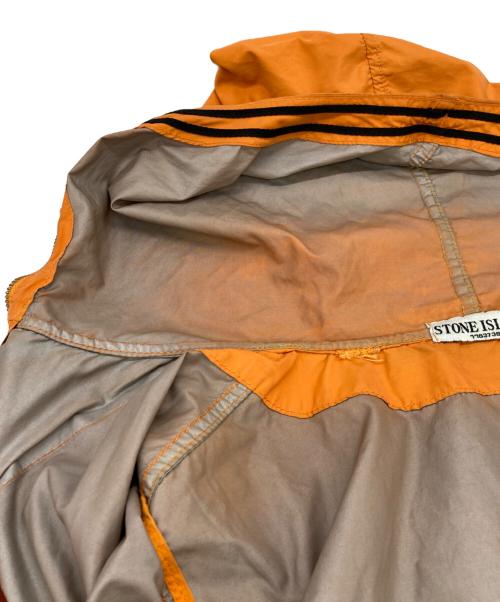 STONE ISLAND（ストーンアイランド）STONE ISLAND (ストーンアイランド) ナイロンジャケット オレンジ サイズ:Mの古着・服飾アイテム