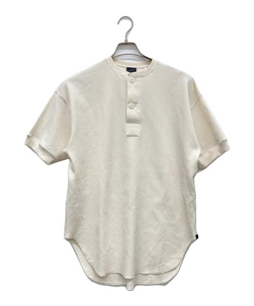 DAIWA PIER39（ダイワ ピア39）DAIWA PIER39 (ダイワ ピア39) テックサーマルヘンリーショートスリーブTシャツ アイボリー サイズ:165/84A(M)の古着・服飾アイテム