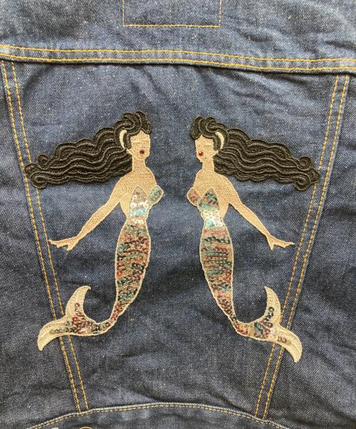 MARC JACOBS（マークジェイコブズ）MARC JACOBS (マークジェイコブズ) 装飾刺繍パッチデニムジャケット インディゴ サイズ:XSの古着・服飾アイテム