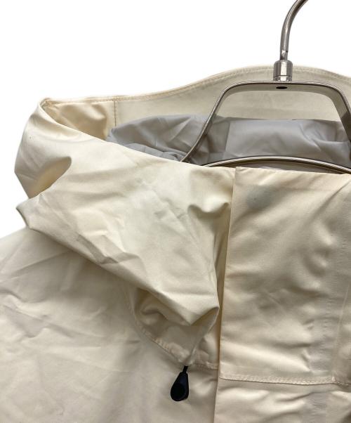 HELLY HANSEN（ヘリーハンセン）HELLY HANSEN (ヘリーハンセン) Slick Jacket ホワイト サイズ:WOMEN'S Mの古着・服飾アイテム