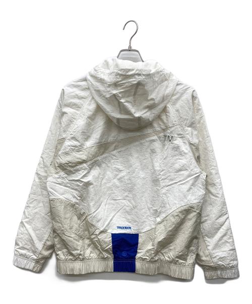 NIKE（ナイキ）NIKE (ナイキ) ビッグスウッシュウーブンナイロンジャケット ホワイト サイズ:Mの古着・服飾アイテム