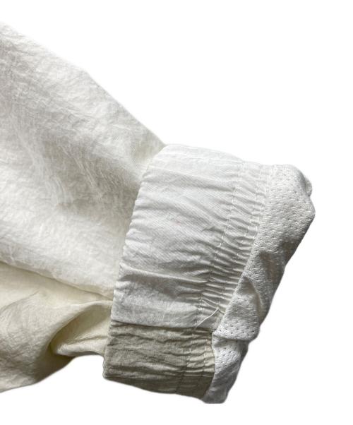 NIKE（ナイキ）NIKE (ナイキ) ビッグスウッシュウーブンナイロンジャケット ホワイト サイズ:Mの古着・服飾アイテム