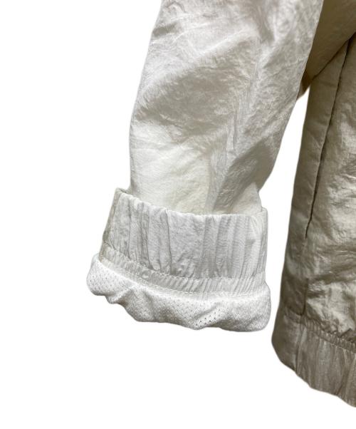 NIKE（ナイキ）NIKE (ナイキ) ビッグスウッシュウーブンナイロンジャケット ホワイト サイズ:Mの古着・服飾アイテム