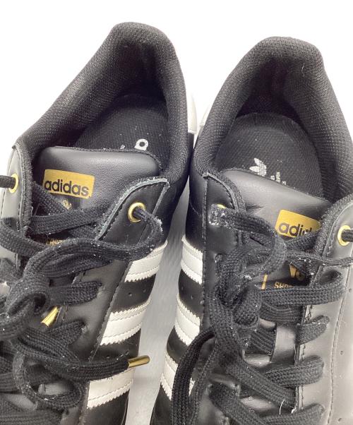 adidas（アディダス）adidas (アディダス) ローカットスニーカー ブラック サイズ:26.5の古着・服飾アイテム