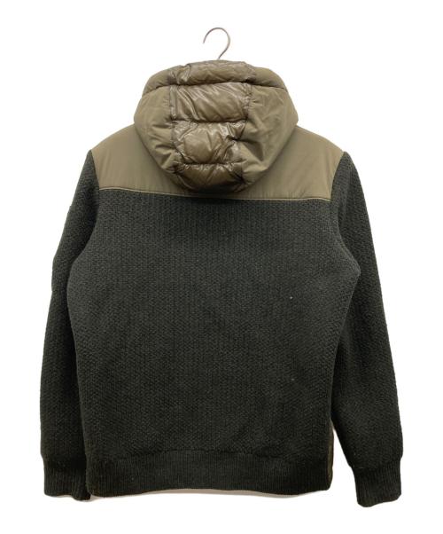 C.P COMPANY（シーピーカンパニー）C.P COMPANY (シーピーカンパニー) コンビダウンジャケット カーキ サイズ:48の古着・服飾アイテム