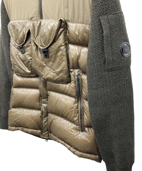 C.P COMPANY（シーピーカンパニー）C.P COMPANY (シーピーカンパニー) コンビダウンジャケット カーキ サイズ:48の古着・服飾アイテム