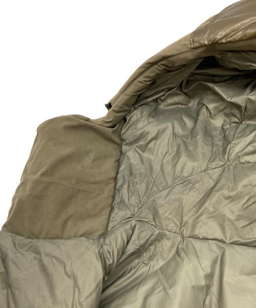 C.P COMPANY（シーピーカンパニー）C.P COMPANY (シーピーカンパニー) コンビダウンジャケット カーキ サイズ:48の古着・服飾アイテム