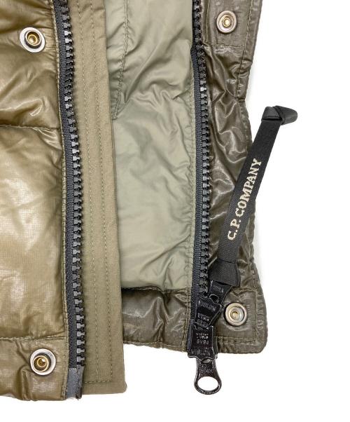 C.P COMPANY（シーピーカンパニー）C.P COMPANY (シーピーカンパニー) コンビダウンジャケット カーキ サイズ:48の古着・服飾アイテム