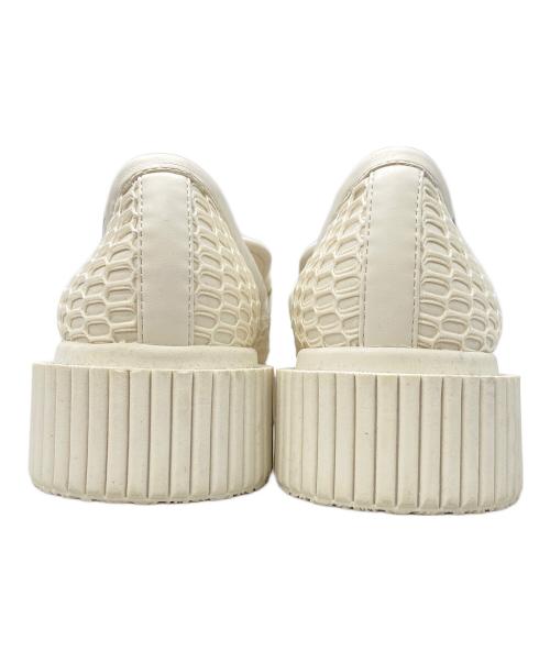 ARMANI EXCHANGE（アルマーニ エクスチェンジ）ARMANI EXCHANGE (アルマーニ エクスチェンジ) メッシュチャンキーソールローファー ホワイト サイズ:US7Mの古着・服飾アイテム