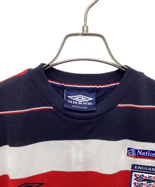 UMBRO（アンブロ）UMBRO (アンブロ) ボーダー刺繍半袖Tシャツ ネイビー×レッド×ホワイト サイズ:I Mの古着・服飾アイテム