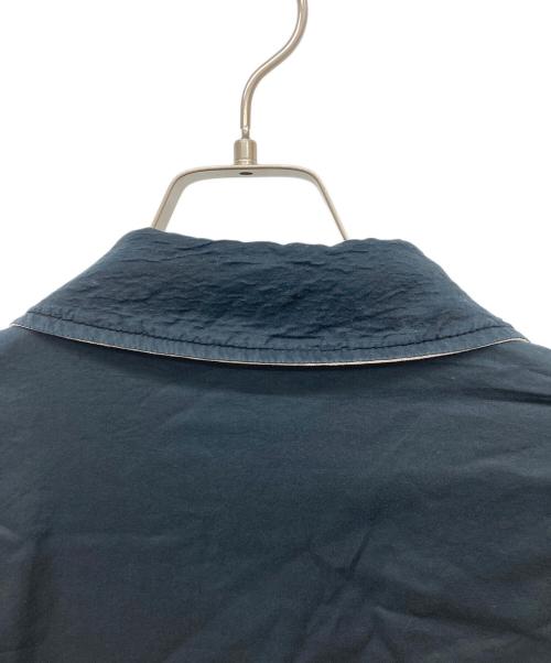 CarHartt（カーハート）CarHartt (カーハート) ADAM KIMMEL (アダムキメル) リバーシブルジャケット ブラック×ベージュ サイズ:Regular Sの古着・服飾アイテム