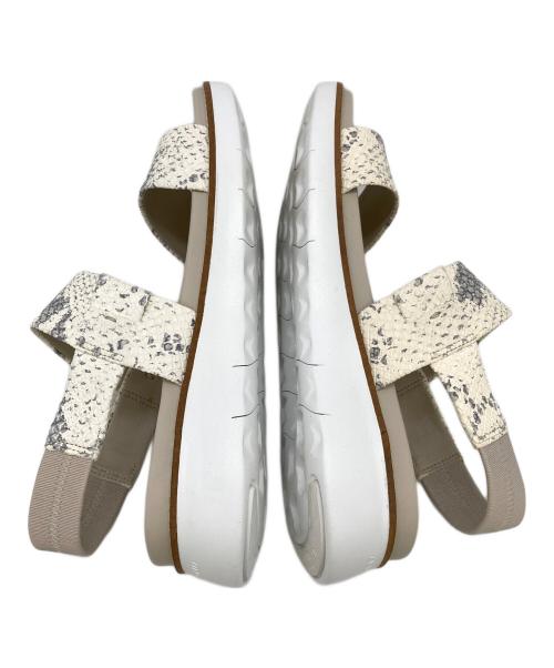 COLE HAAN（コールハーン）COLE HAAN (コールハーン) フラヤ スライド サンダル アイボリー サイズ:6Bの古着・服飾アイテム