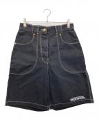 CHANELシャネル）の古着「ワイドショートデニムパンツ」｜ブラック