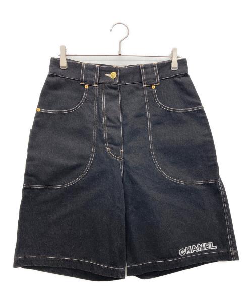 CHANEL（シャネル）CHANEL (シャネル) ワイドショートデニムパンツ ブラック サイズ:48の古着・服飾アイテム