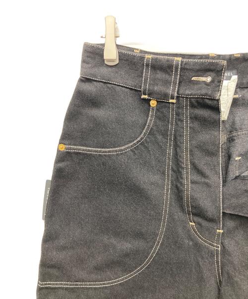 CHANEL（シャネル）CHANEL (シャネル) ワイドショートデニムパンツ ブラック サイズ:48の古着・服飾アイテム