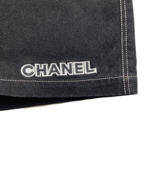 CHANEL（シャネル）CHANEL (シャネル) ワイドショートデニムパンツ ブラック サイズ:48の古着・服飾アイテム