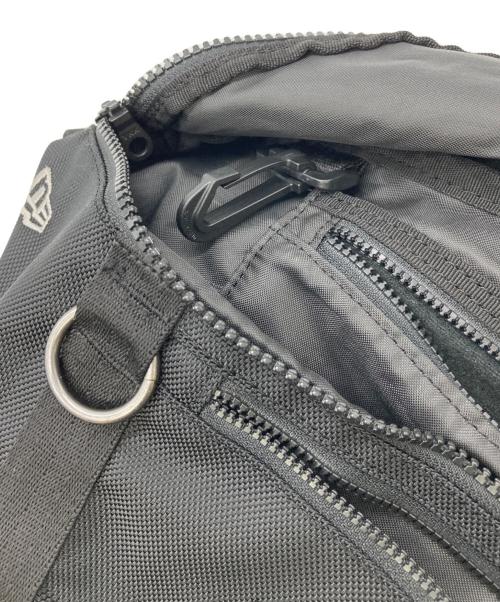 Y's（ワイズ）Y's (ワイズ) New Era (ニューエラ) Sling Body Bag ブラックの古着・服飾アイテム