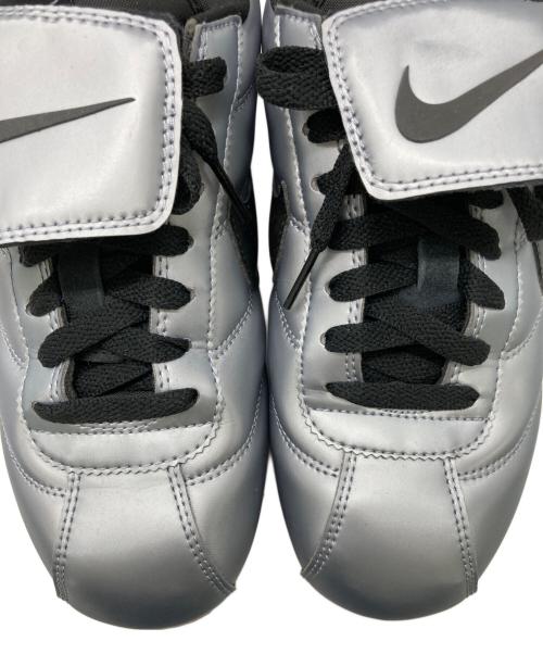 NIKE（ナイキ）NIKE (ナイキ) CORTEZ SE MTLC COOL GREY/BLACK-GUM DARK BROWN グレー サイズ:US7の古着・服飾アイテム