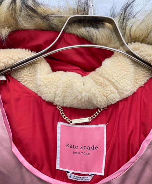 Kate Spade（ケイトスペード）Kate Spade (ケイトスペード) フェイクファーダウンコート レッド サイズ:XSの古着・服飾アイテム