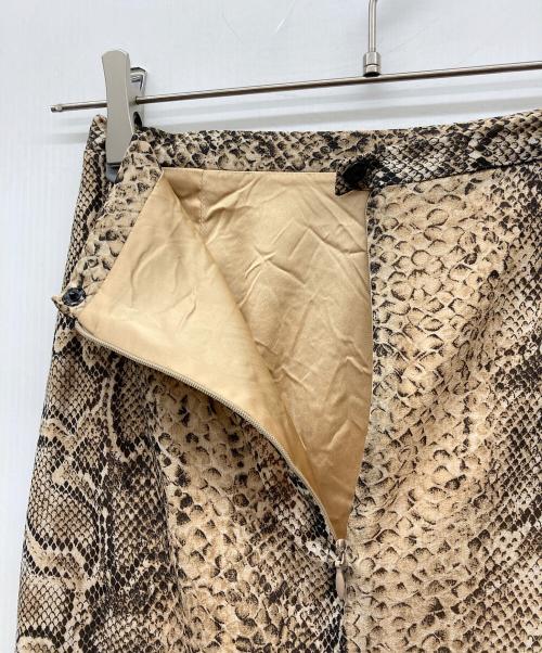 DOLCE & GABBANA（ドルチェ＆ガッバーナ）DOLCE & GABBANA (ドルチェ＆ガッバーナ) シルク混パイソン柄スカート ベージュ サイズ:36の古着・服飾アイテム