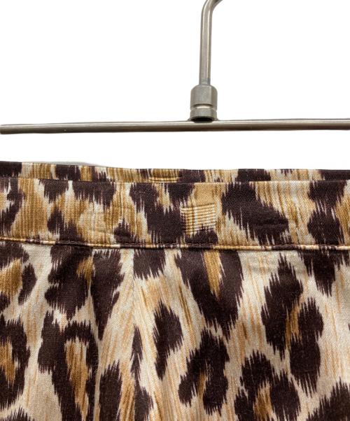 DOLCE & GABBANA（ドルチェ＆ガッバーナ）DOLCE & GABBANA (ドルチェ＆ガッバーナ) レオパード柄スカート ベージュ サイズ:40の古着・服飾アイテム