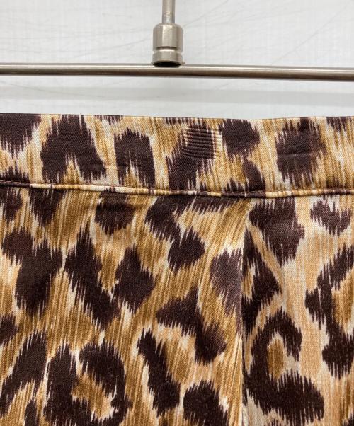 DOLCE & GABBANA（ドルチェ＆ガッバーナ）DOLCE & GABBANA (ドルチェ＆ガッバーナ) レオパード柄スカート ベージュ サイズ:40の古着・服飾アイテム