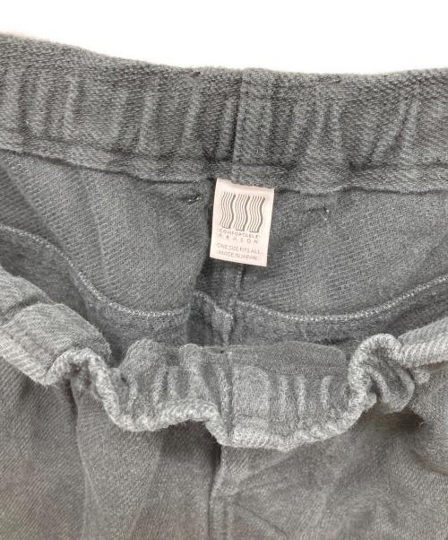 COMFORTABLE（コンファタボー）COMFORTABLE (コンファタボー) イージーパンツ ブラック サイズ:ONE SIZEの古着・服飾アイテム