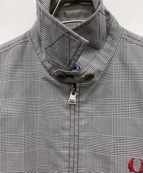 FRED PERRY（フレッドペリー）FRED PERRY (フレッドペリー) ハンドトゥースドリズラージャケット グレー サイズ:Ｓ　Ｃ86-94,T165-175の古着・服飾アイテム