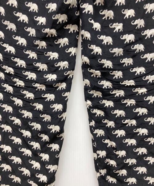 Max Mara WEEK END LINE（マックスマーラ ウイークエンドライン）MAX MARA WEEK END LINE (マックスマーラ ウイークエンドライン) 総柄エレファントパンツ ブラック サイズ:36の古着・服飾アイテム