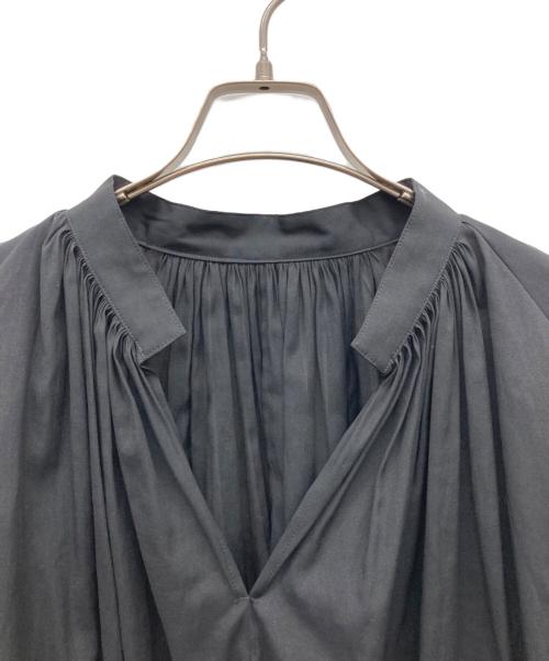LE PHIL（ル フィル）LE PHIL (ル フィル) トリアセオーガンジーギャザーブラウス ブラック サイズ:Fの古着・服飾アイテム