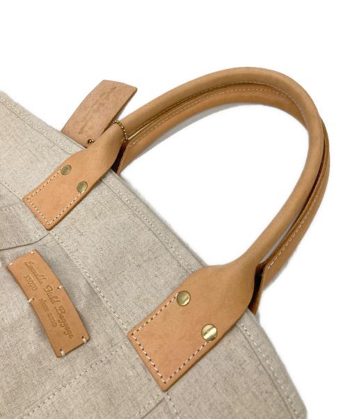 Esmeralda Field（エスメラルダ・フィールド）Esmeralda Field  (エスメラルダ・フィールド) トートバッグ ベージュの古着・服飾アイテム