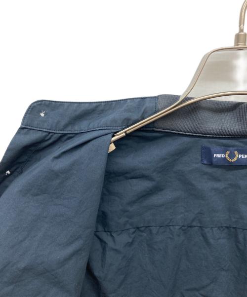 FRED PERRY（フレッドペリー）FRED PERRY (フレッドペリー) スタンドカラーシャツ ネイビー サイズ:S C86-94,T165-175の古着・服飾アイテム