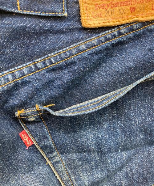 LEVI'S（リーバイス）LEVI'S (リーバイス) デニムパンツ インディゴ サイズ:W31 L36の古着・服飾アイテム