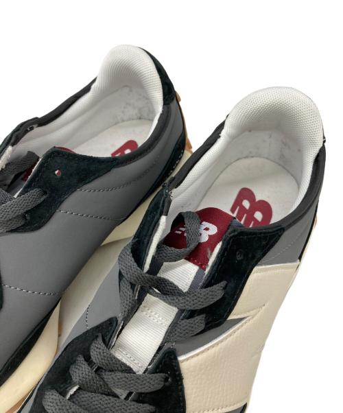 NEW BALANCE（ニューバランス）NEW BALANCE (ニューバランス) ローカットスニーカー ブラック×アイボリー サイズ:10 USの古着・服飾アイテム