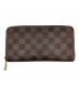 LOUIS VUITTON（ルイ ヴィトン）の古着「ラウンドジップウォレット」｜ブラウン