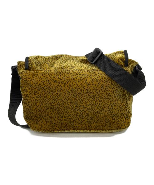 SUPREME（シュプリーム）Supreme (シュプリーム) Velvet small Messenger Bag イエローの古着・服飾アイテム