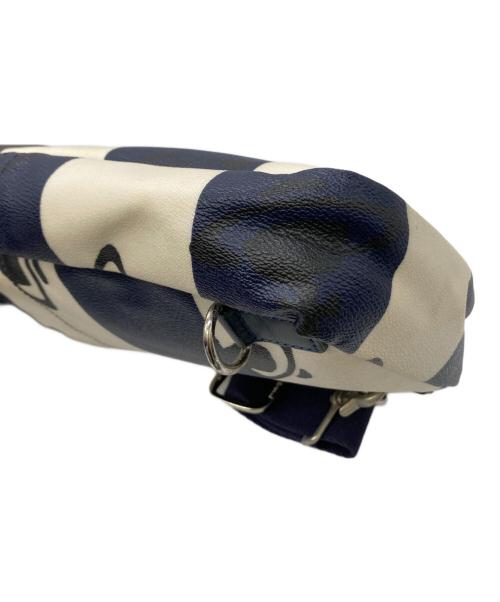 Vivienne Westwood（ヴィヴィアンウエストウッド）Vivienne Westwood (ヴィヴィアンウエストウッド) オーブショルダーバッグ ネイビーの古着・服飾アイテム