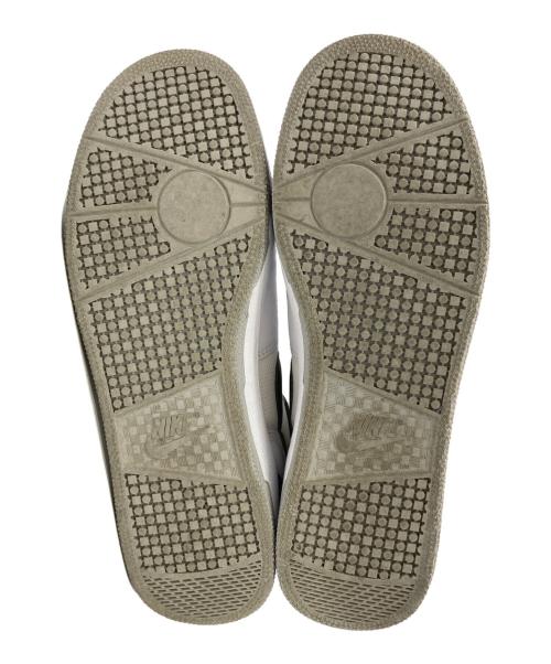 NIKE（ナイキ）NIKE (ナイキ) ローカットスニーカー ホワイト サイズ:US9の古着・服飾アイテム