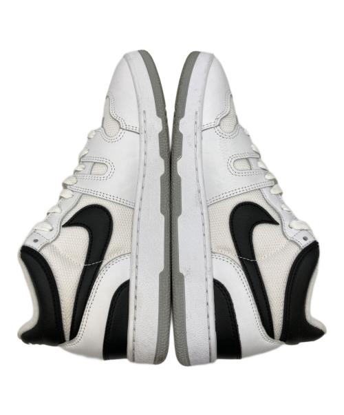 NIKE（ナイキ）NIKE (ナイキ) ローカットスニーカー ホワイト サイズ:US9の古着・服飾アイテム