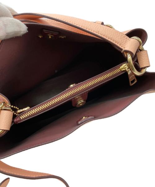 COACH（コーチ）COACH (コーチ) タウンバケット ショルダーバッグ アイボリーの古着・服飾アイテム