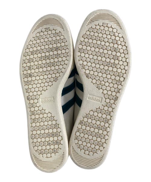 adidas（アディダス）adidas (アディダス) スニーカー アイボリー×グリーン サイズ:US10の古着・服飾アイテム