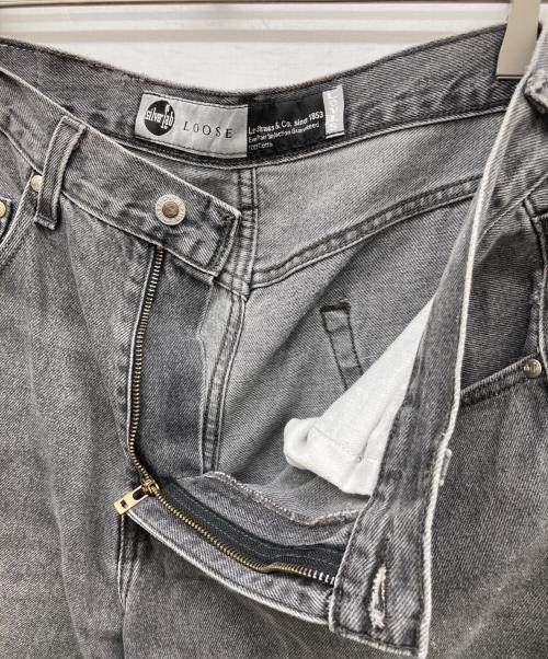 LEVI'S（リーバイス）LEVI'S (リーバイス) デニムハーフパンツ SilverTab グレー サイズ:W32 L12の古着・服飾アイテム