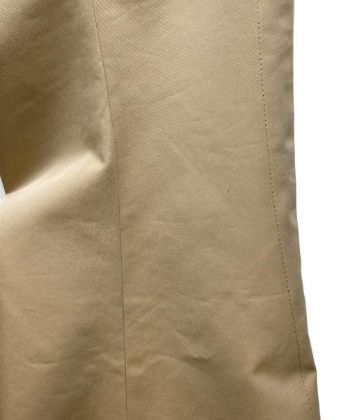 sacai（サカイ）sacai (サカイ) ベルト付センタープレスフレアパンツ ベージュ サイズ:3の古着・服飾アイテム