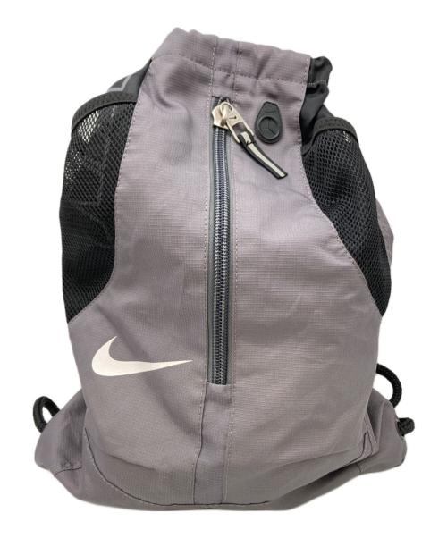 NIKE（ナイキ）NIKE (ナイキ) ナップサック グレーの古着・服飾アイテム