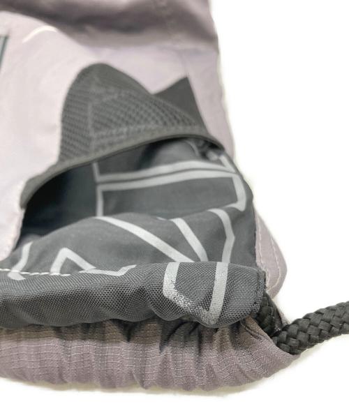 NIKE（ナイキ）NIKE (ナイキ) ナップサック グレーの古着・服飾アイテム