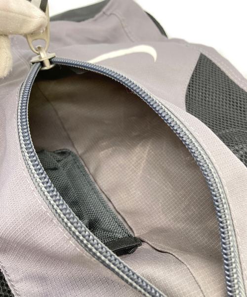 NIKE（ナイキ）NIKE (ナイキ) ナップサック グレーの古着・服飾アイテム