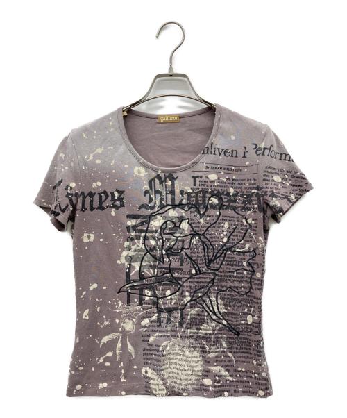 GALLIANO（ガリアーノ）GALLIANO (ガリアーノ) メッセージオーバーパターンプリントTシャツ グレー サイズ:XSの古着・服飾アイテム