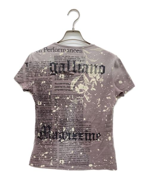 GALLIANO（ガリアーノ）GALLIANO (ガリアーノ) メッセージオーバーパターンプリントTシャツ グレー サイズ:XSの古着・服飾アイテム