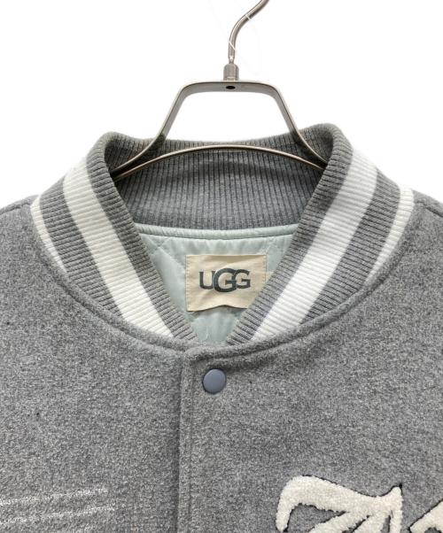 UGG（アグ）UGG (アグ) ワッペンスタジャン グレー サイズ:Lの古着・服飾アイテム