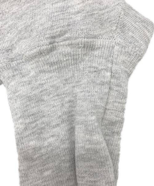 Champion REVERSE WEAVE（チャンピオン リバース ウィーブ）Champion REVERSE WEAVE (チャンピオン リバース ウィーブ) リバースウィーブスウェットパーカー グレー サイズ:LARGEの古着・服飾アイテム